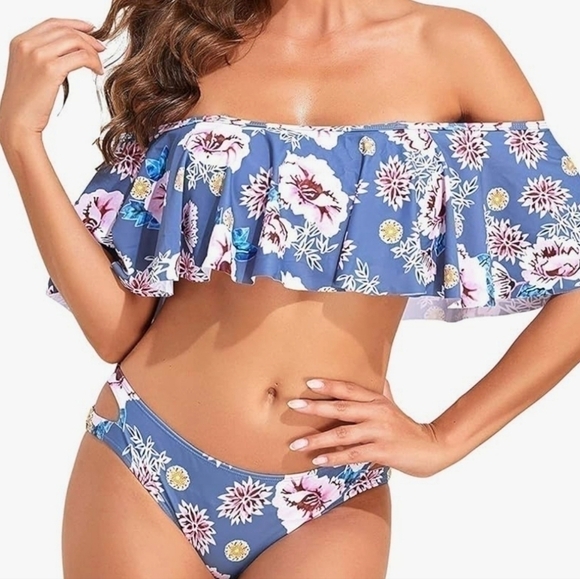 Temt Me Floral 2 Piece Swimsuit Size Medium - Picture 1 of 11